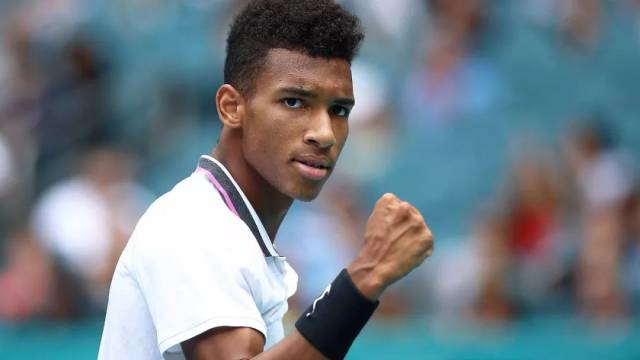 除了现场的 除了现场的