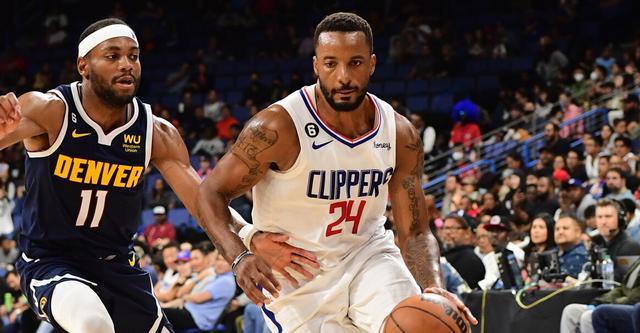 是更衣室的 是更衣室的