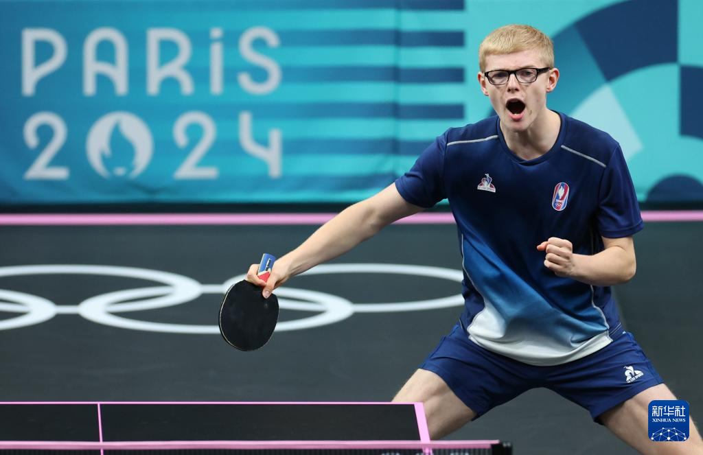 与数据的自 与数据的自